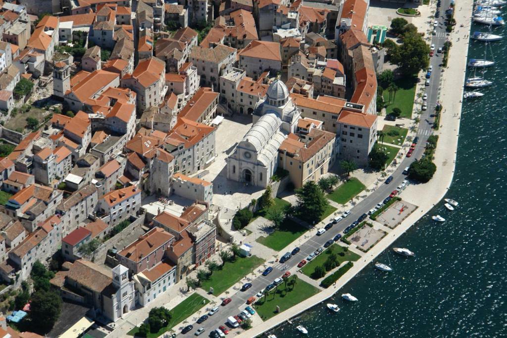 Apartment Bruno Šibenik Exterior foto